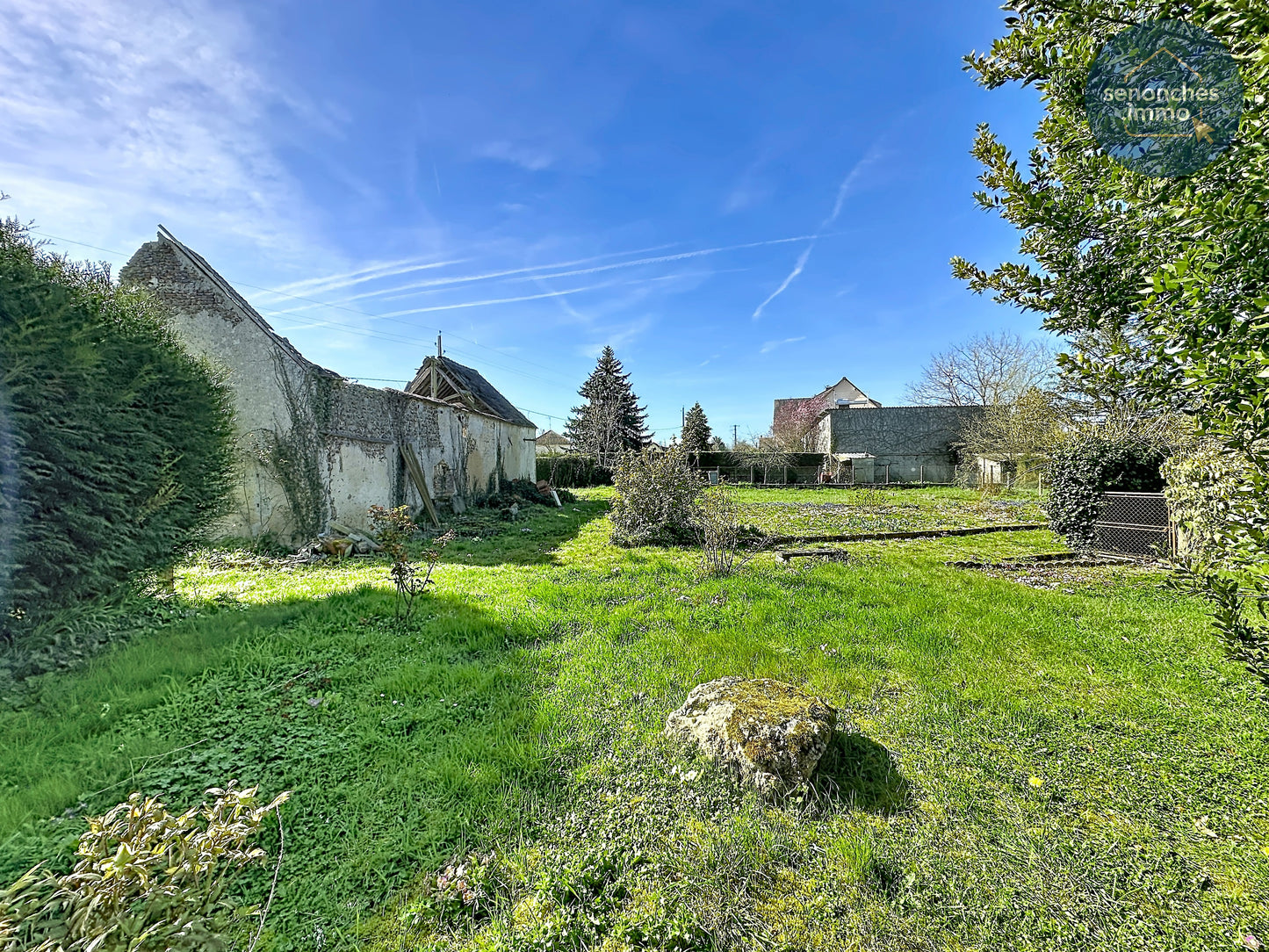 Maison ancienne à Senonches à rénover avec dépendances et terrain de plus d’1 hectare