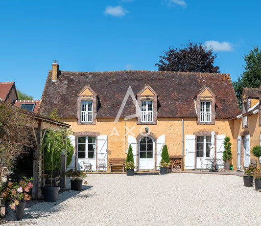 Propriété percheronne d’exception avec gîtes à vendre – Les Menus 61290