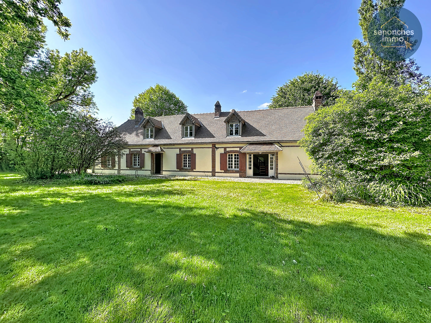Longère de caractère à vendre à Morvilliers 28340 avec dépendances et plus d’un hectare de terrain