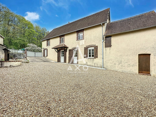 Maison ancienne rénovée de 118 m² avec terrain de 1000 m² à Saint-Victor-de-Buton – Coup de cœur garanti !