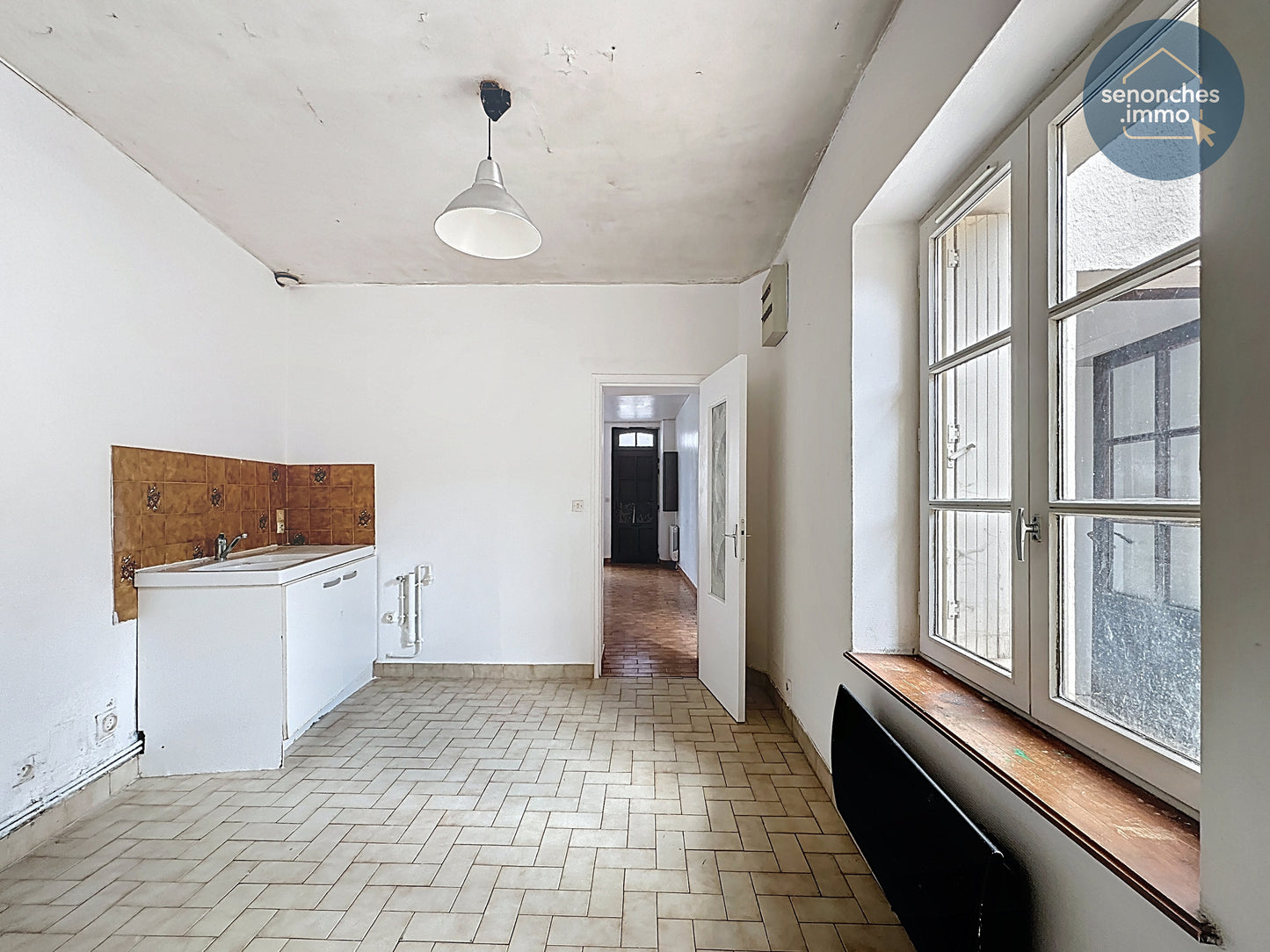 Maison de bourg à vendre à Brezolles (28270) – 80 m² avec cour, cave et combles aménageables