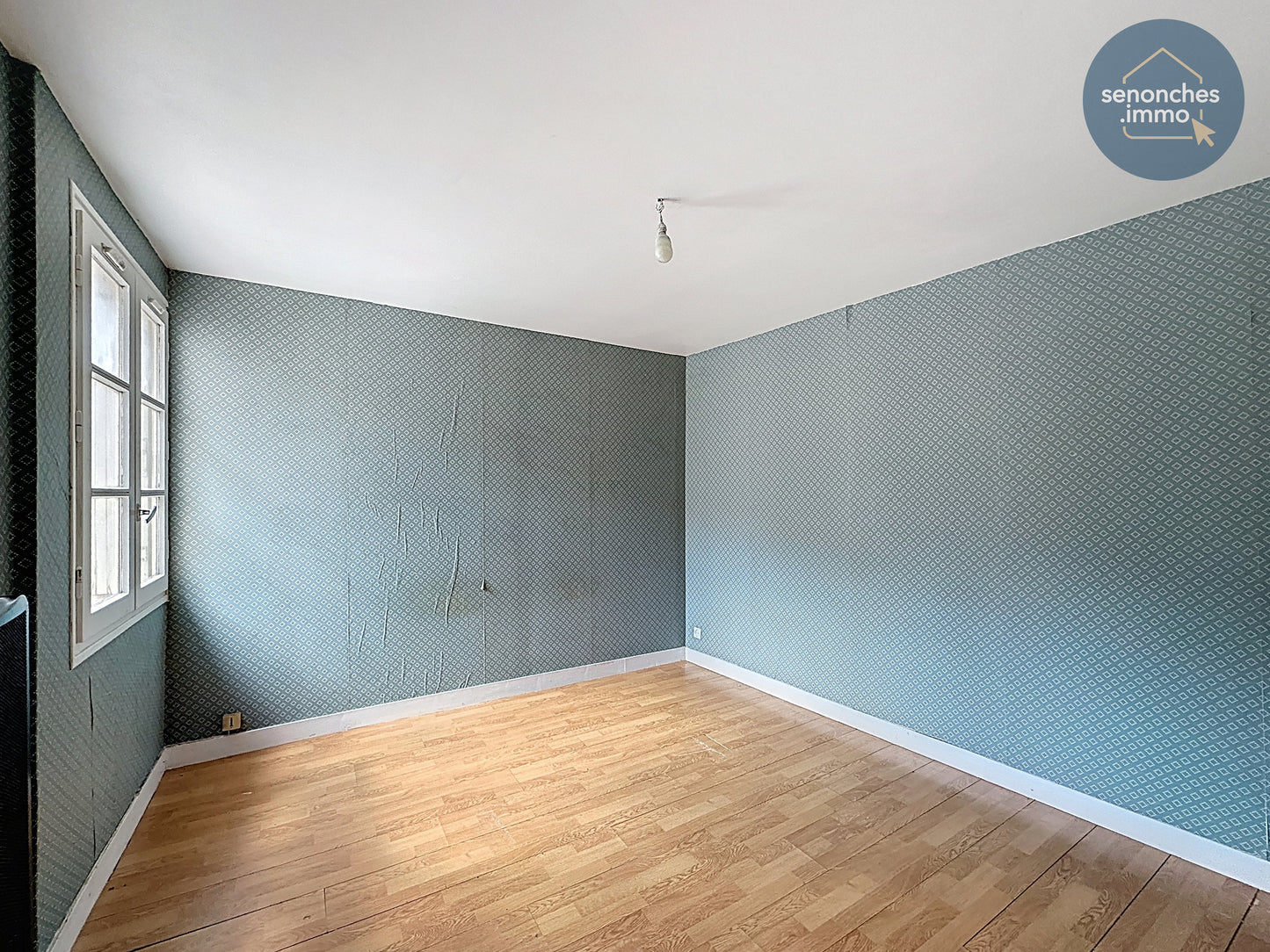 Maison de bourg à vendre à Brezolles (28270) – 80 m² avec cour, cave et combles aménageables
