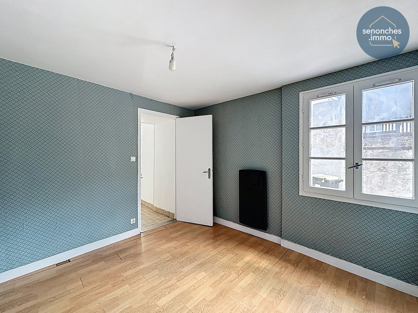 Maison de bourg à vendre à Brezolles (28270) – 80 m² avec cour, cave et combles aménageables