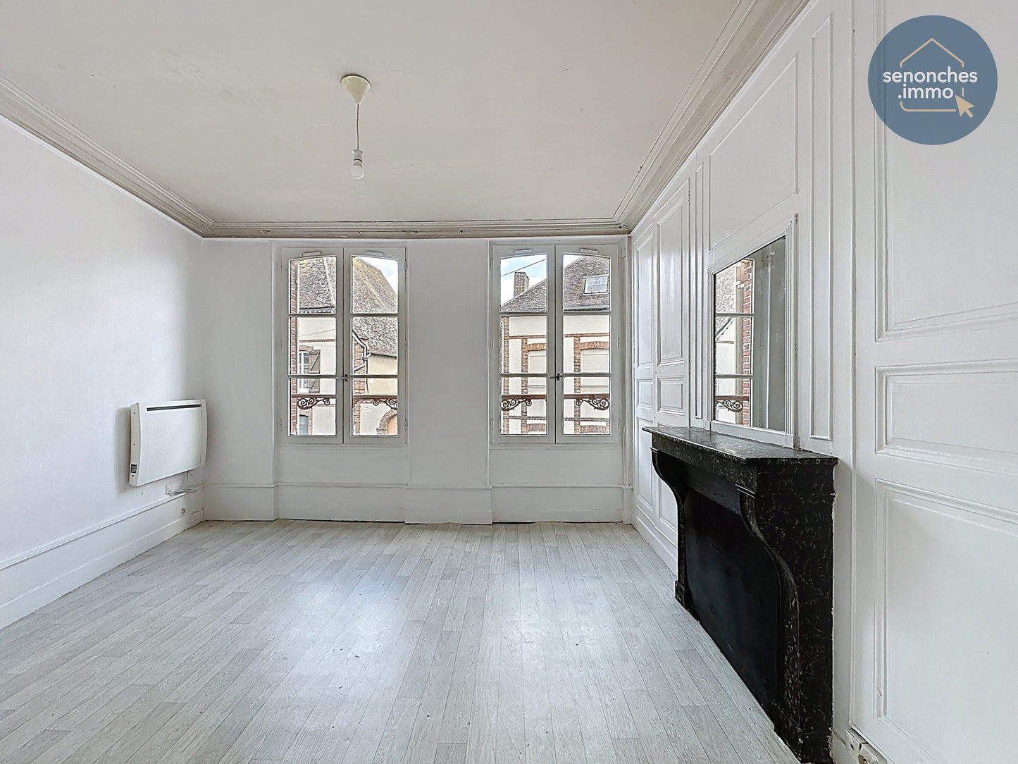 Maison de bourg à vendre à Brezolles (28270) – 80 m² avec cour, cave et combles aménageables