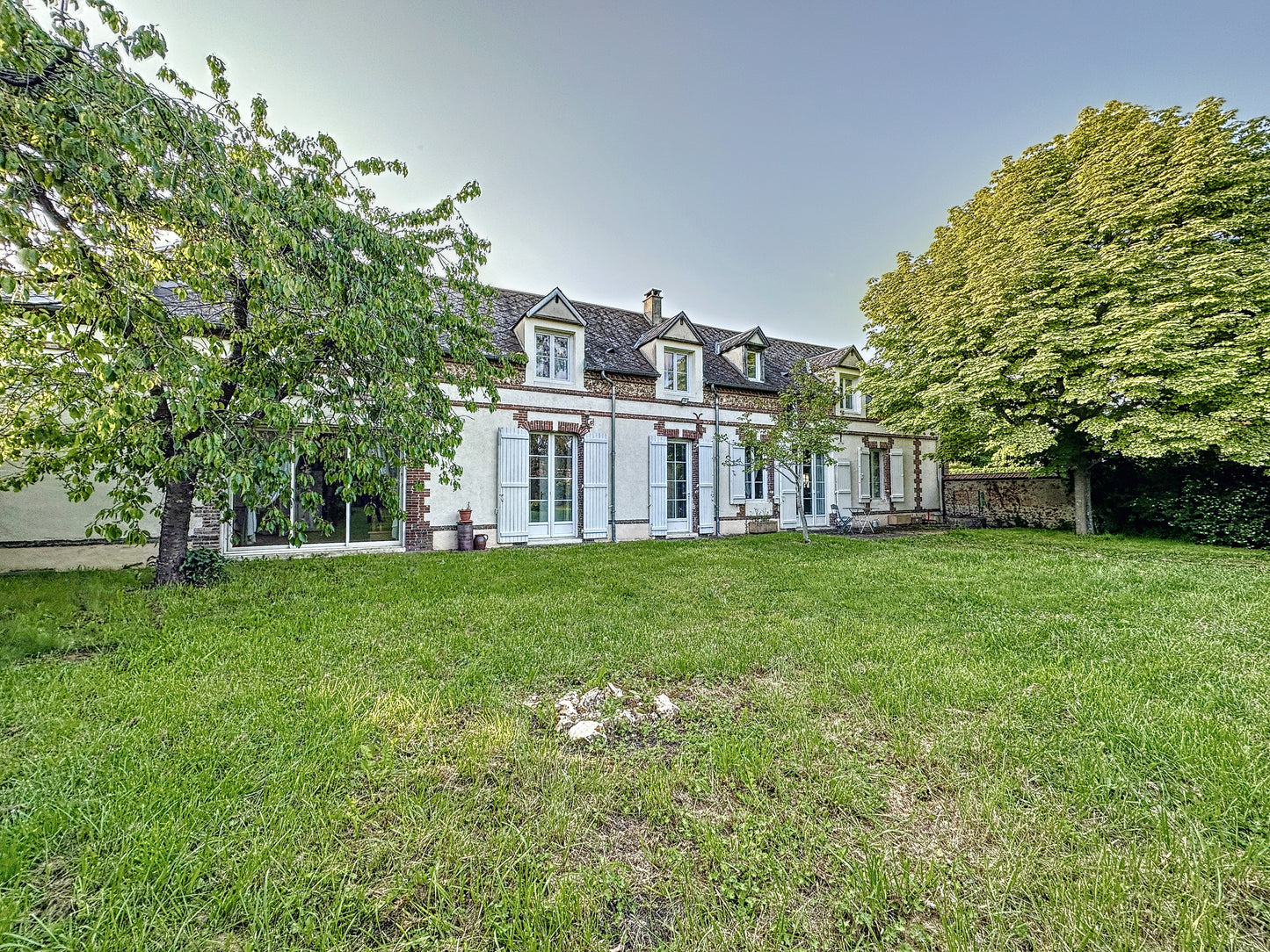 VENDUE - Longère à vendre 7 pièces - 200 m² - Bois-Le-Roi (27220)