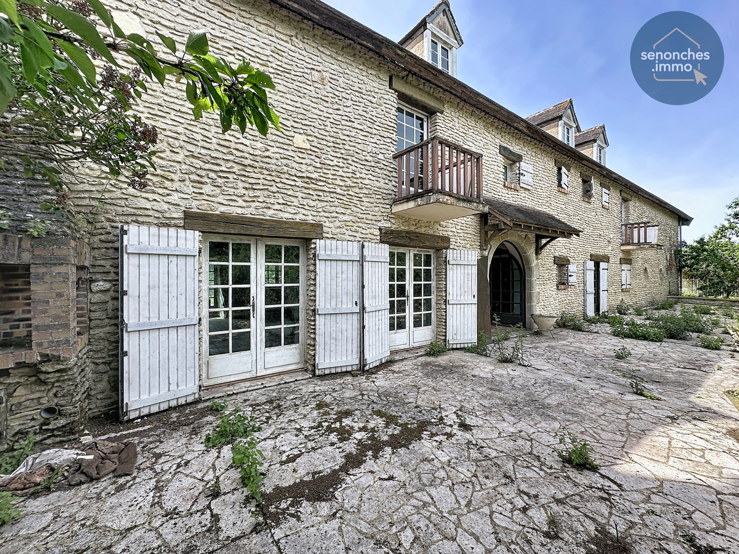 Manoir percheron à rénover à Saint-Victor-de-Buthon – Demeure historique de caractère dans le Perche