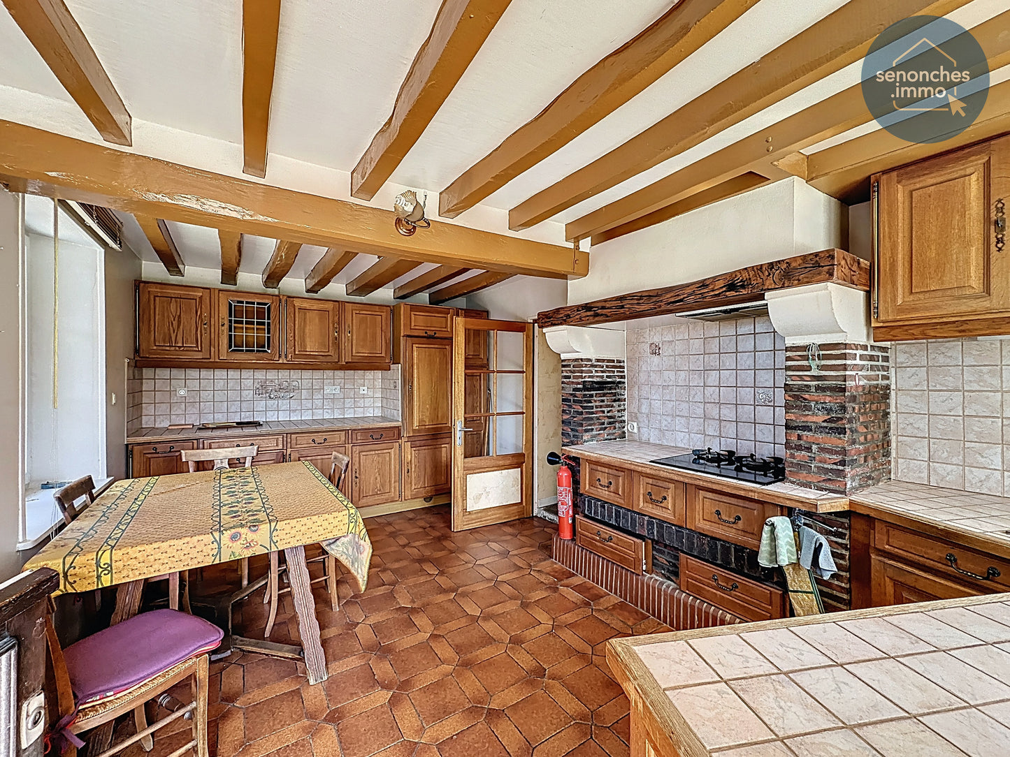 Longère familiale à vendre à Manou avec grand terrain, étang et accès gare La Loupe