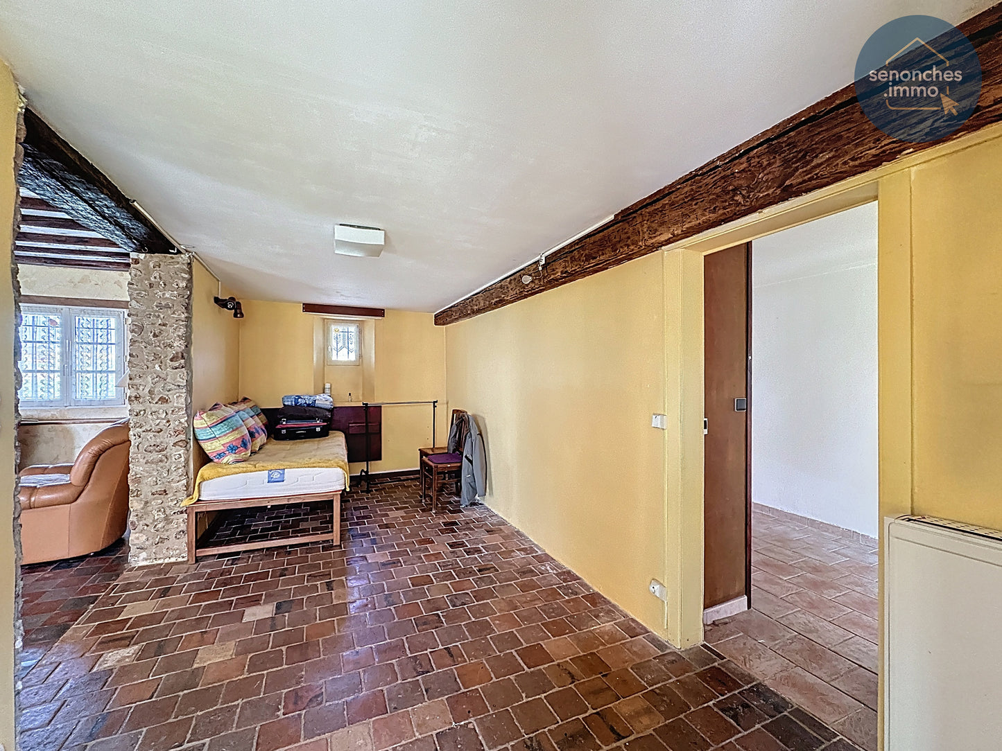 Longère familiale à vendre à Manou avec grand terrain, étang et accès gare La Loupe