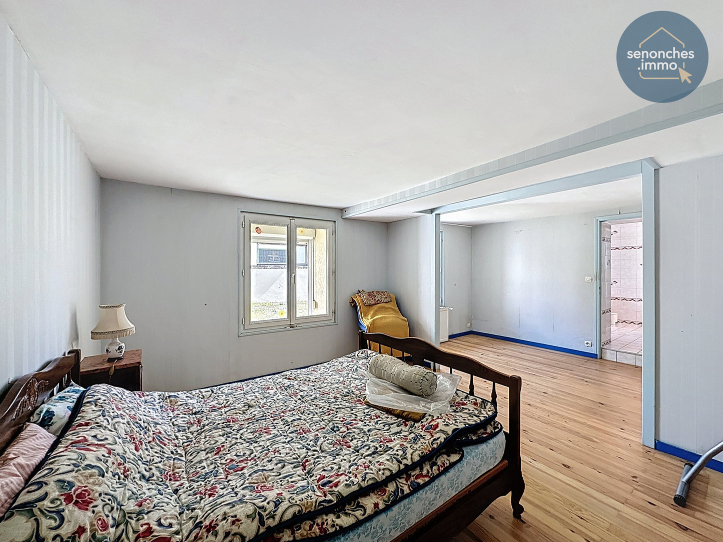 Longère familiale à vendre à Manou avec grand terrain, étang et accès gare La Loupe