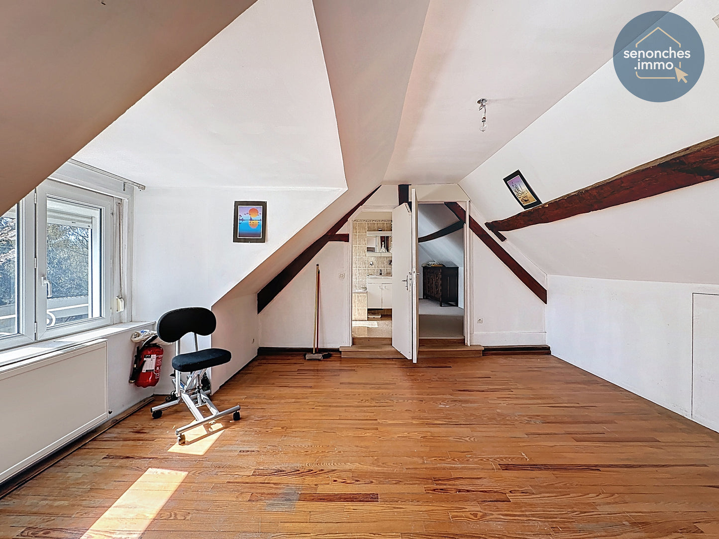 Longère familiale à vendre à Manou avec grand terrain, étang et accès gare La Loupe