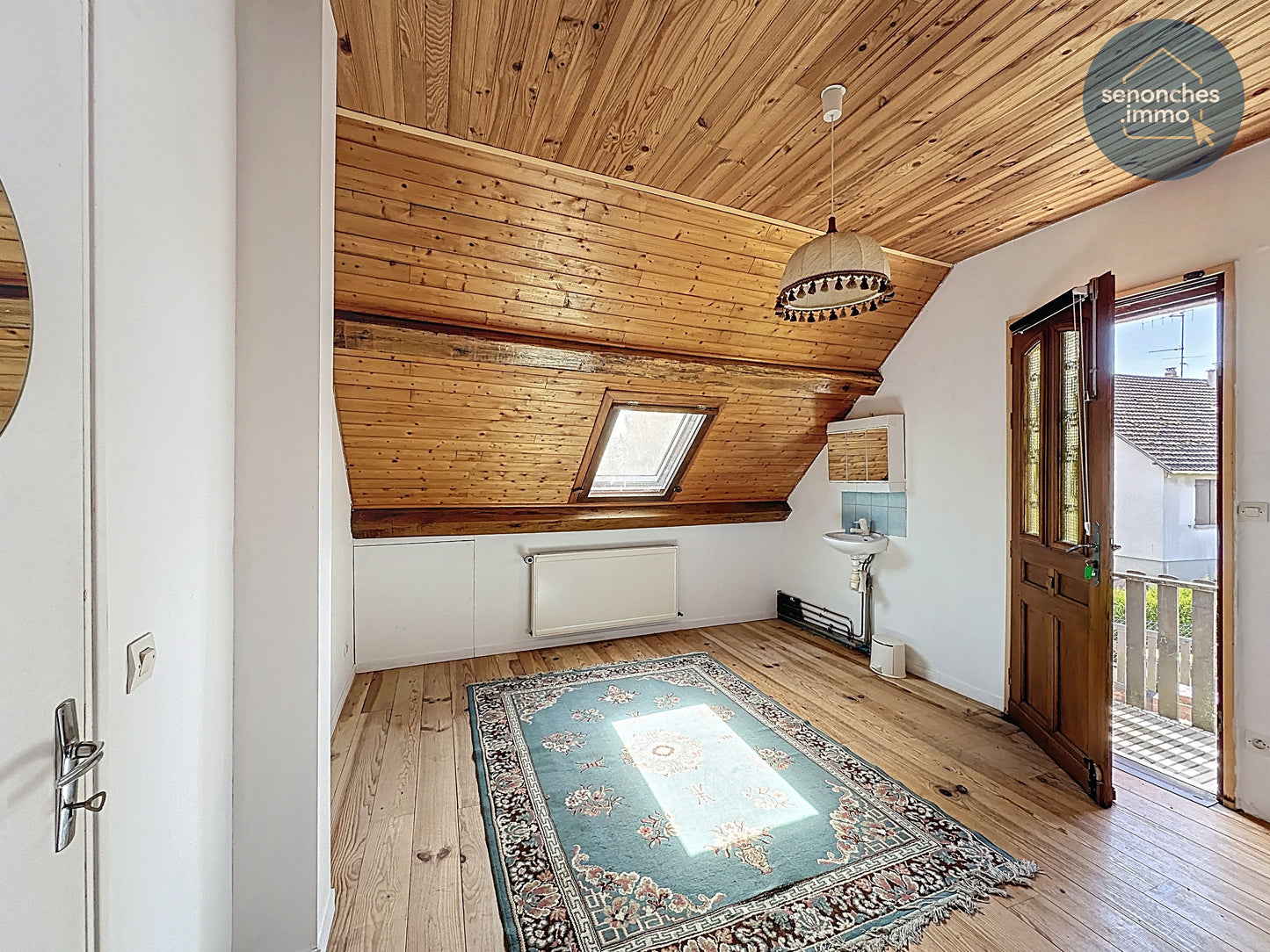 Longère familiale à vendre à Manou avec grand terrain, étang et accès gare La Loupe