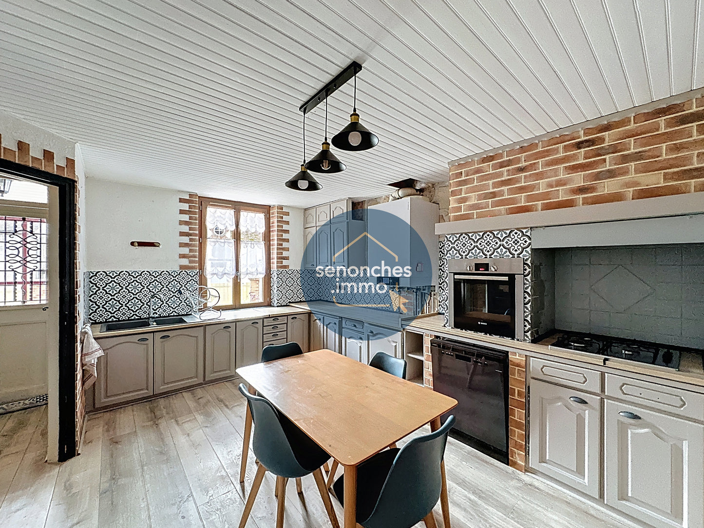 Une maison ancienne pleine de charme de 140 m² au cœur de Manou (28240)
