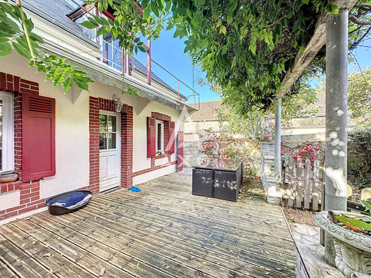 Maison ancienne rénovée, 4 chambres, avec dépendances et jardin arboré - 97 m² -  Chartres