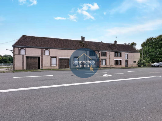 Ancien restaurant à vendre à proximité de Nogent-le-Rôtrou – 400 m², terrain de 8 306 m²