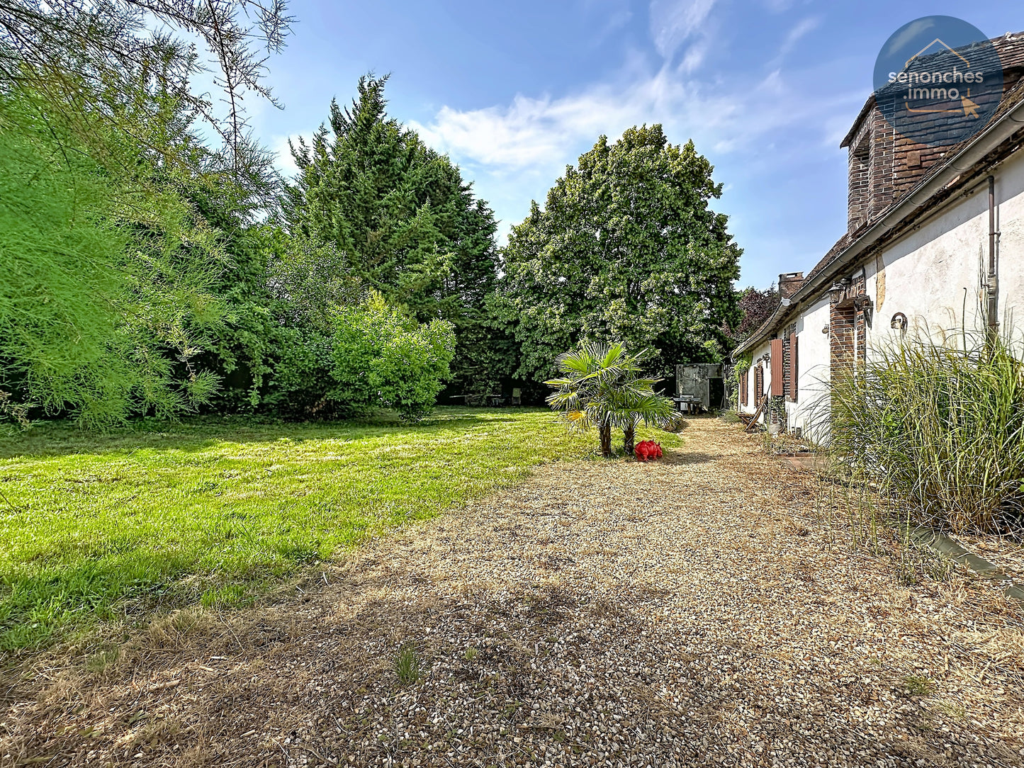 Ancien Presbytère de 1722 à vendre à Fontaines-Simon (28240) 183 m² habitables et jardin
