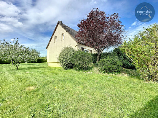 Maison familiale spacieuse de 152 m², terrain clos de 1 650 m² à La Loupe
