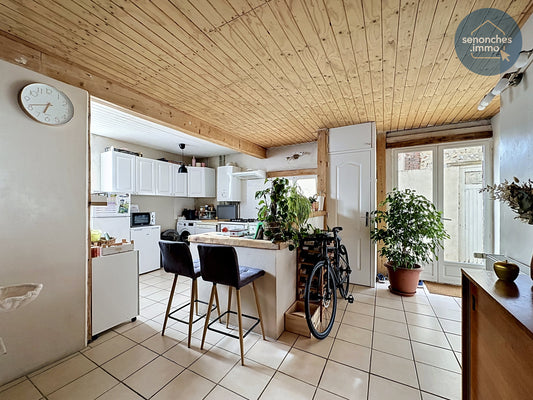 Maison de ville à vendre à Châteauneuf-en-Thymerais (28170) – 109 m² avec grande pièce de vie